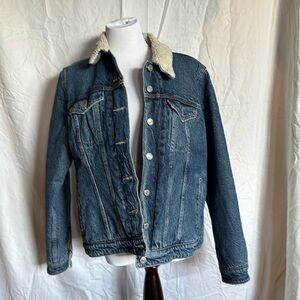 Vintage Levi’s faux Sherpa lined jean jacket made in USA normcore 80’s